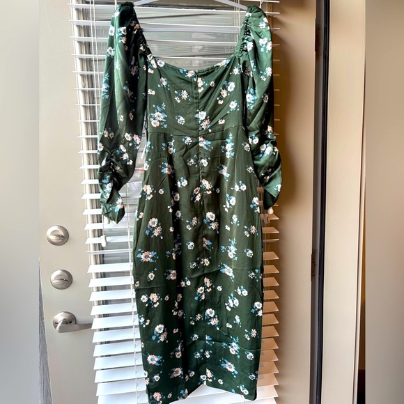 ASTR The Label Floral Green Dress - Picture 3 of 3